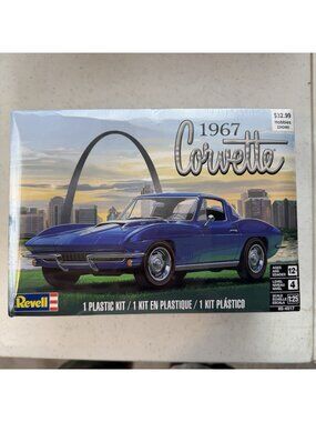 Revell 1967 Corvette Coupe 1/25 Car Model Kit NEW In Original Packaging